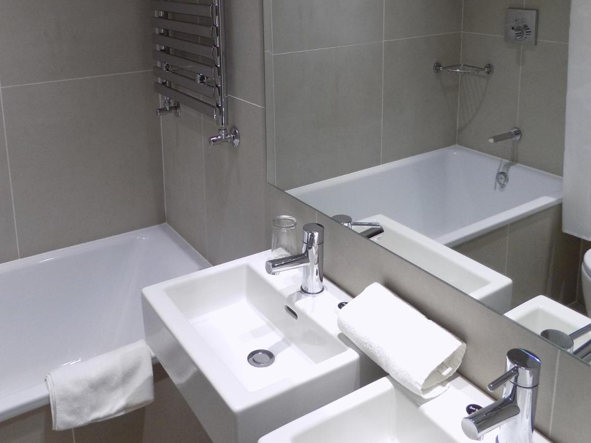 Flynns Of Termonfeckin Boutique Hotel Bagian luar foto
